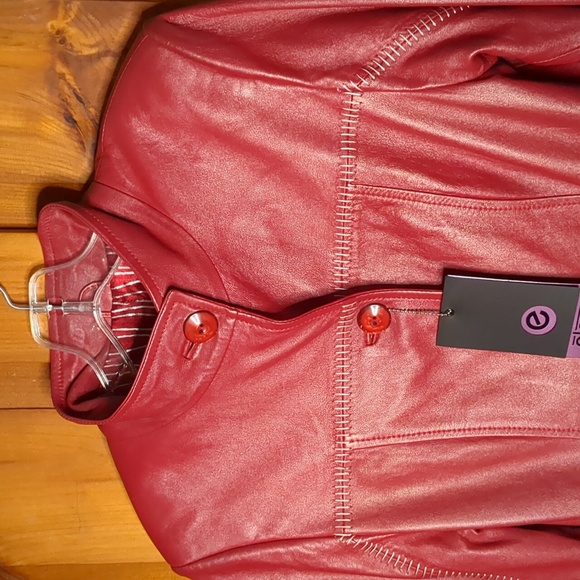 ELENA by FERME* red leather trench button front 2pkt white accent stitching sz M - Picture 16 of 17